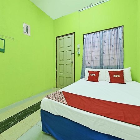 Oyo 90454 Haza Harmoni Guesthouse Kota Bharu Extérieur photo