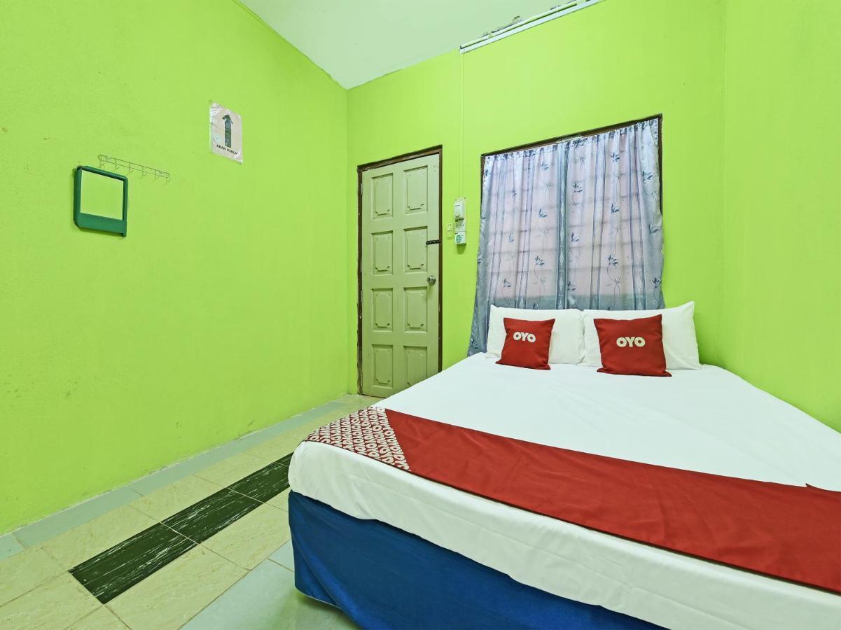 Oyo 90454 Haza Harmoni Guesthouse Kota Bharu Extérieur photo