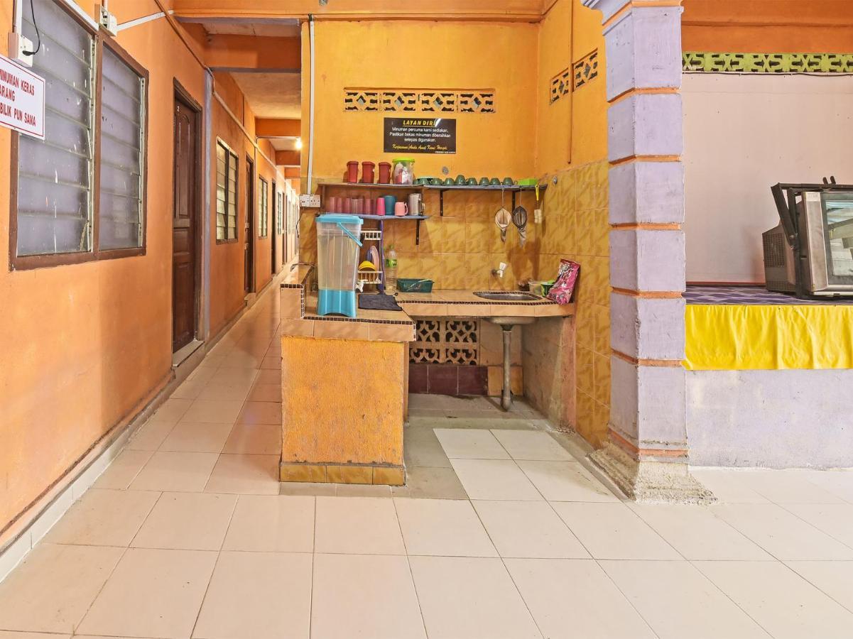 Oyo 90454 Haza Harmoni Guesthouse Kota Bharu Extérieur photo