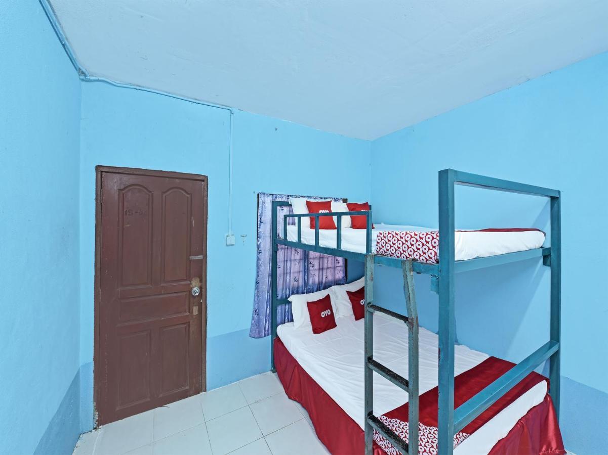 Oyo 90454 Haza Harmoni Guesthouse Kota Bharu Extérieur photo